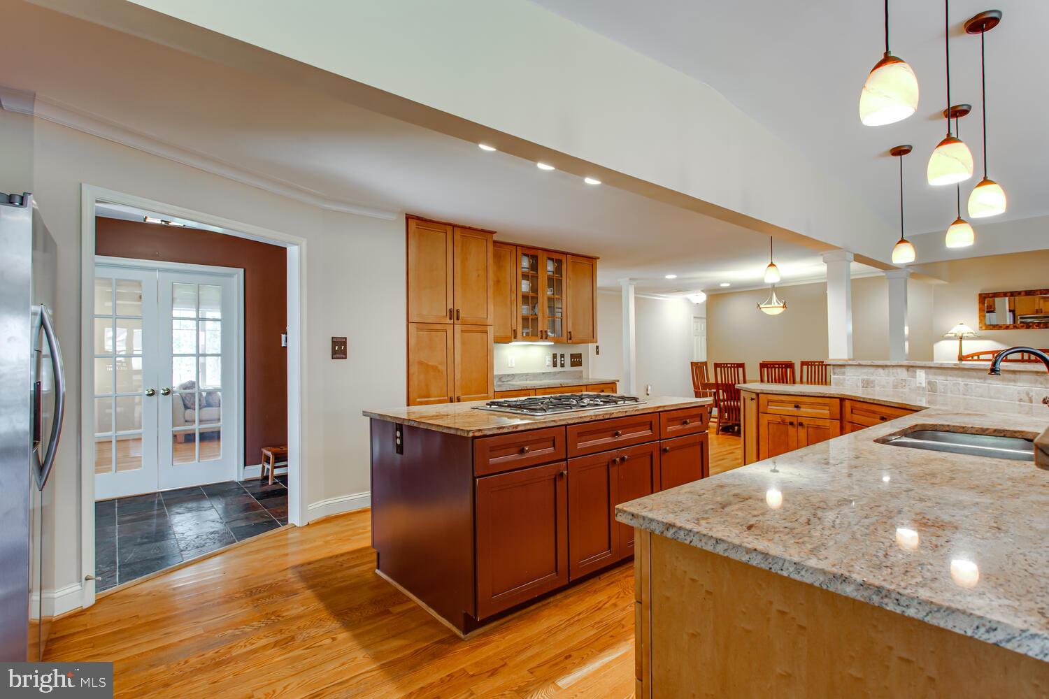 HOMEWOOD - Residential