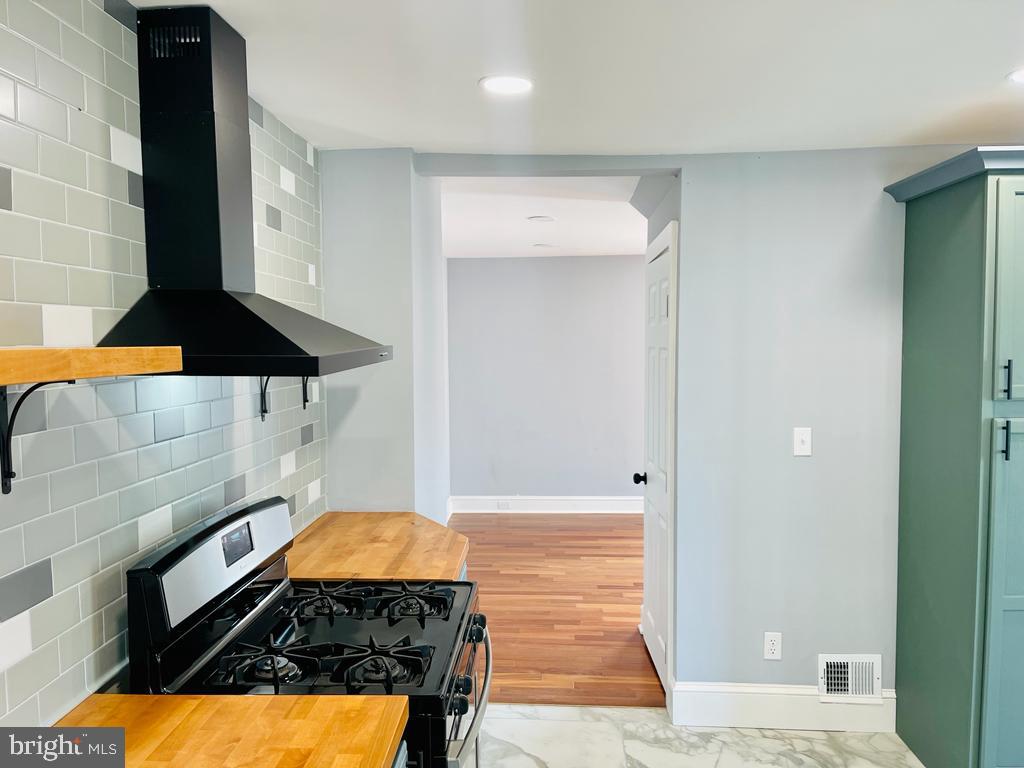 CURTIS BAY - Residential