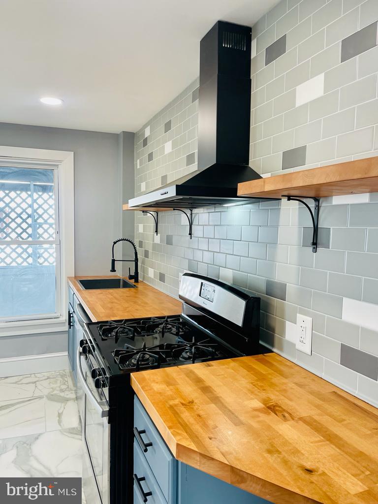 CURTIS BAY - Residential