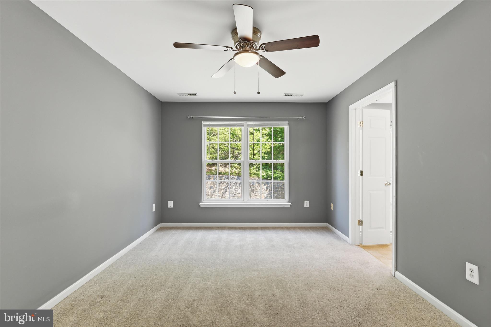 AZALEA WOODS - Residential