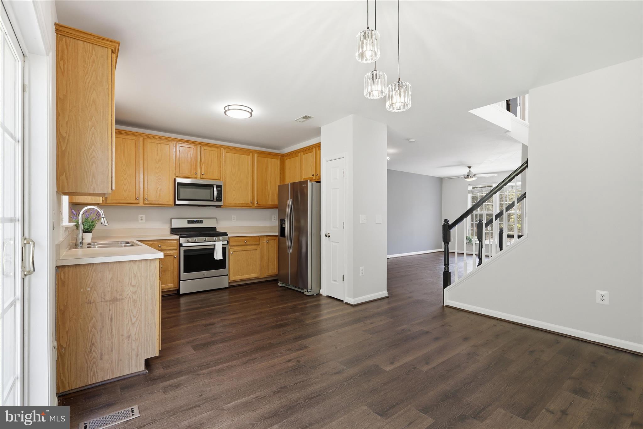 AZALEA WOODS - Residential