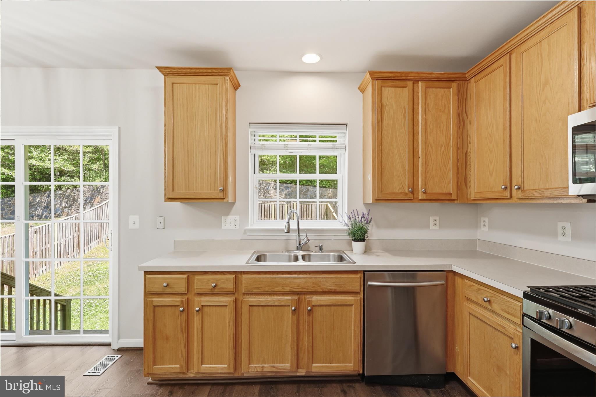 AZALEA WOODS - Residential