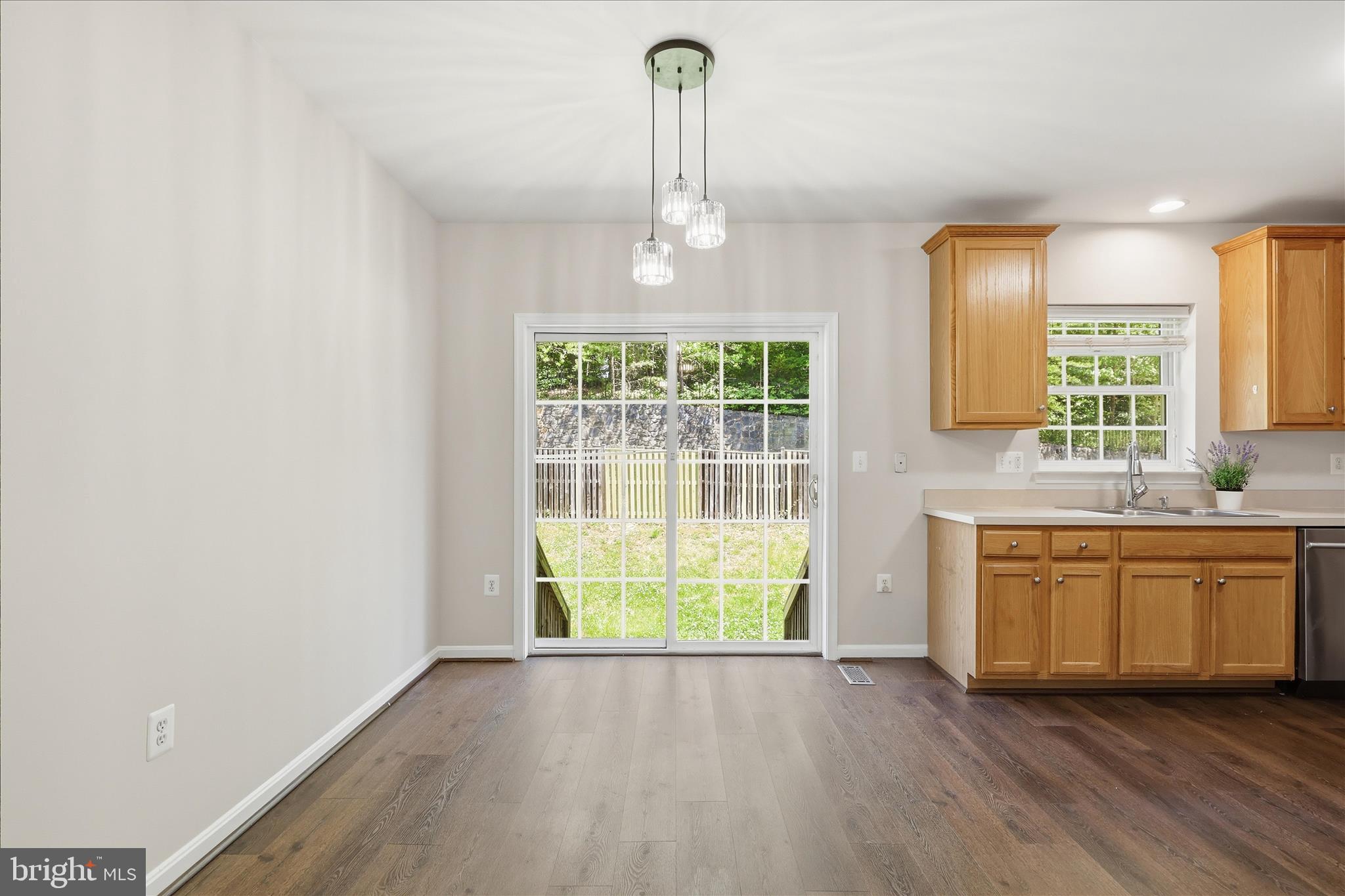 AZALEA WOODS - Residential