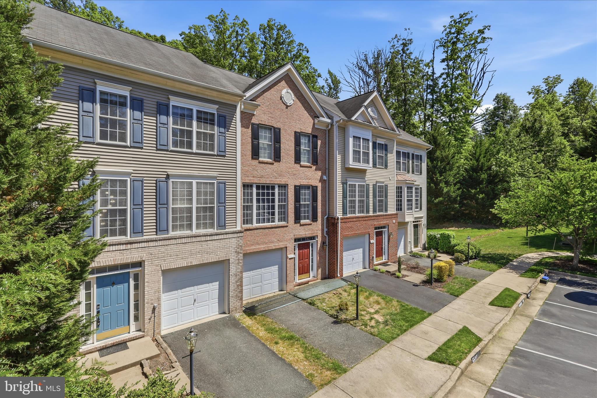 AZALEA WOODS - Residential