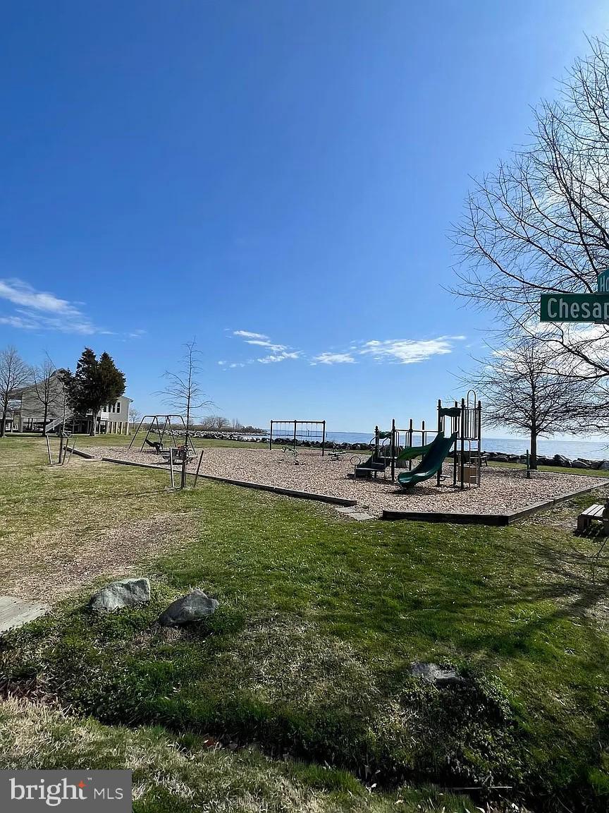 CEDARHURST ON THE BAY - Residential