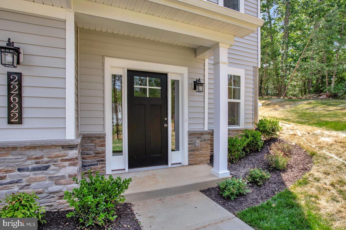 CEDARHURST ON THE BAY - Residential