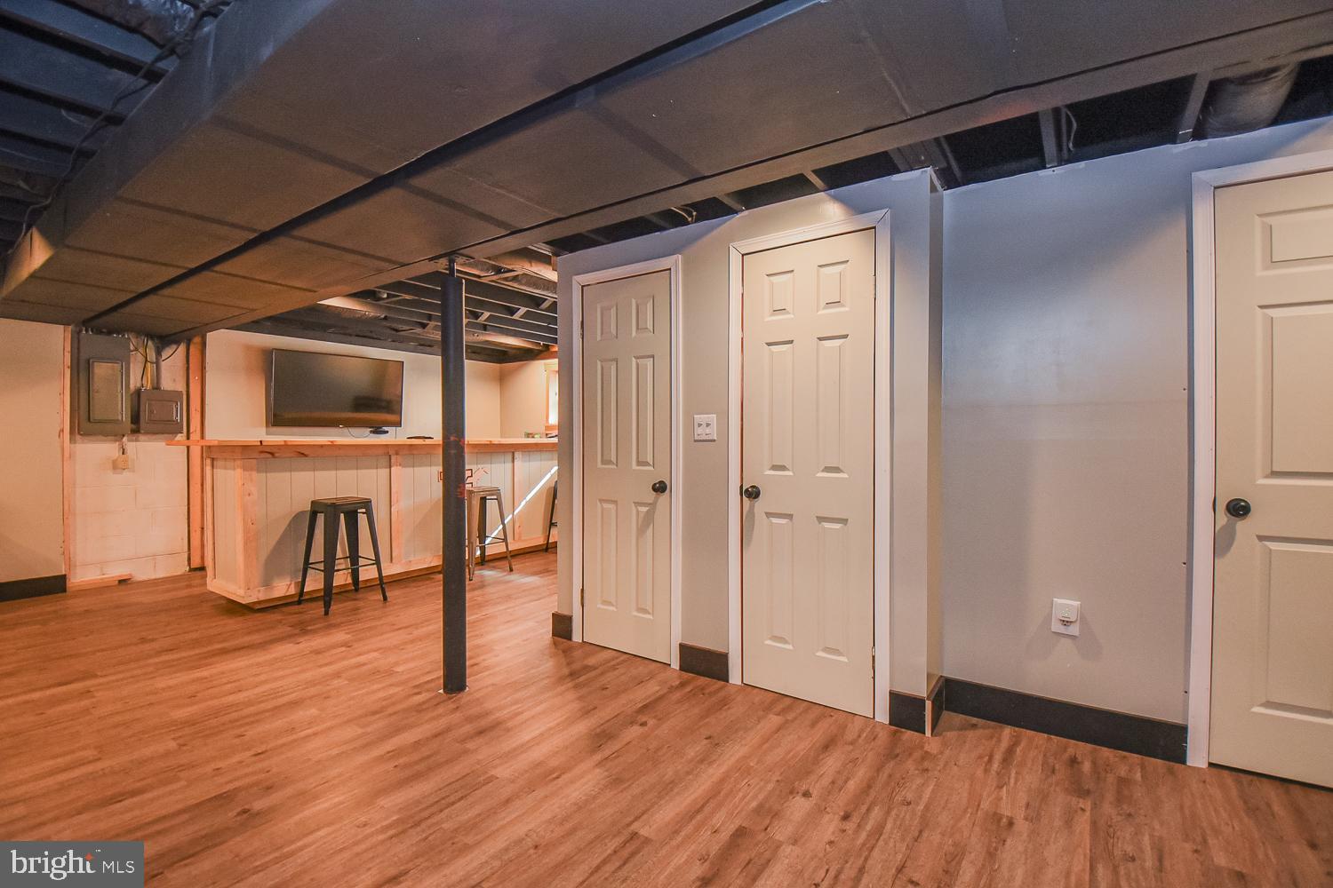 VALLEY VIEW - Residential