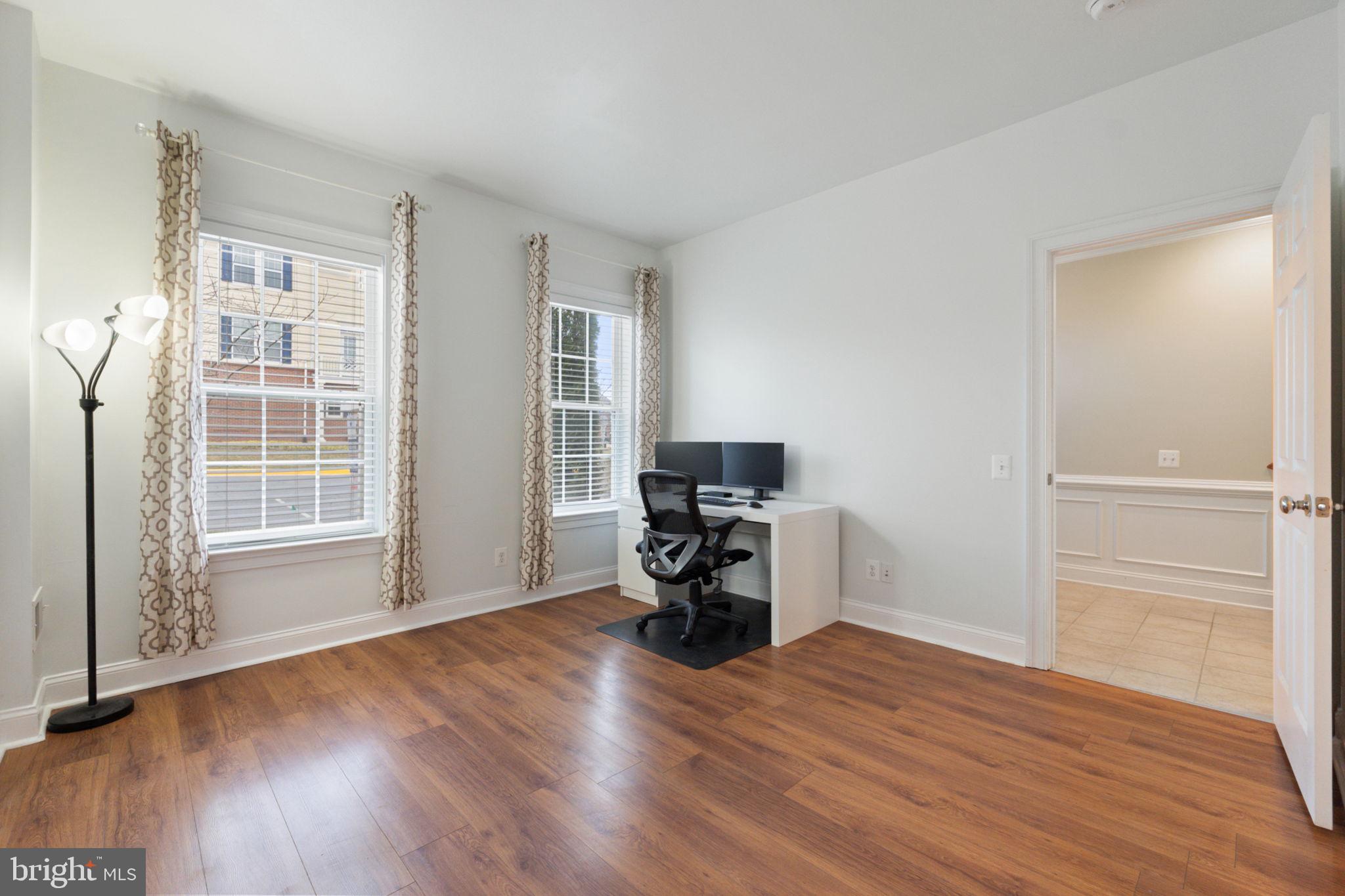 OAKLAWN - Residential