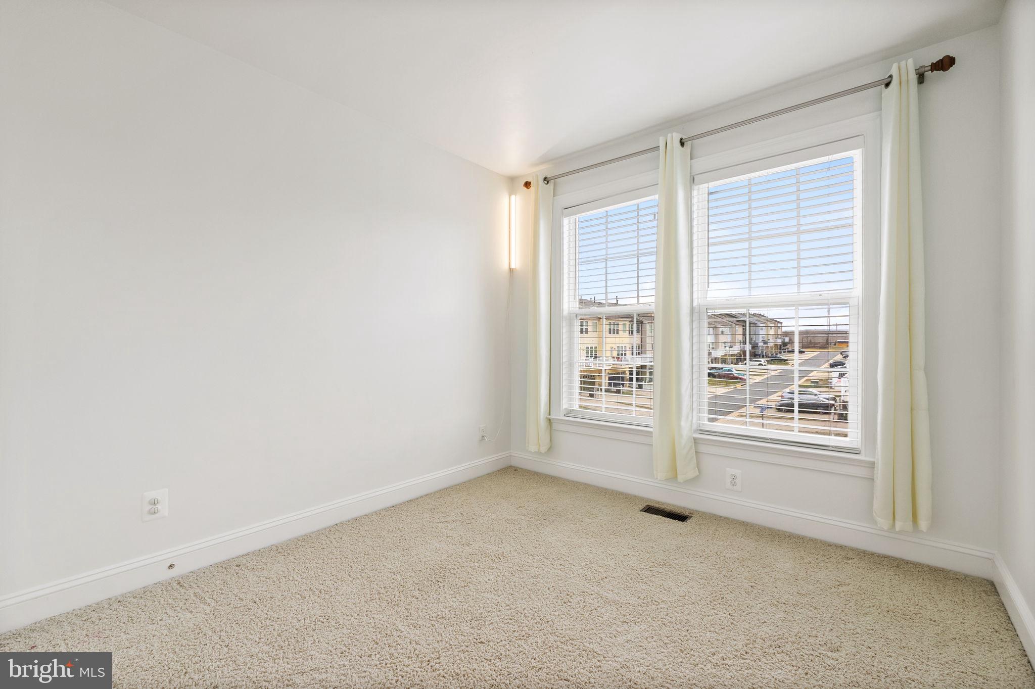 OAKLAWN - Residential