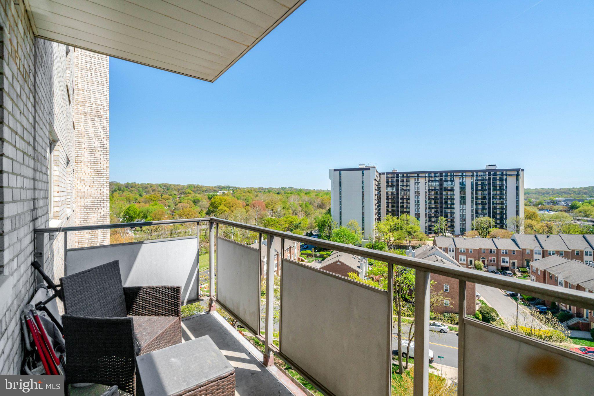 PAVILION ON THE PARK - Residential