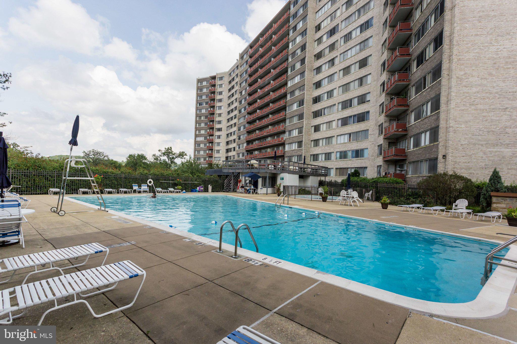 PAVILION ON THE PARK - Residential