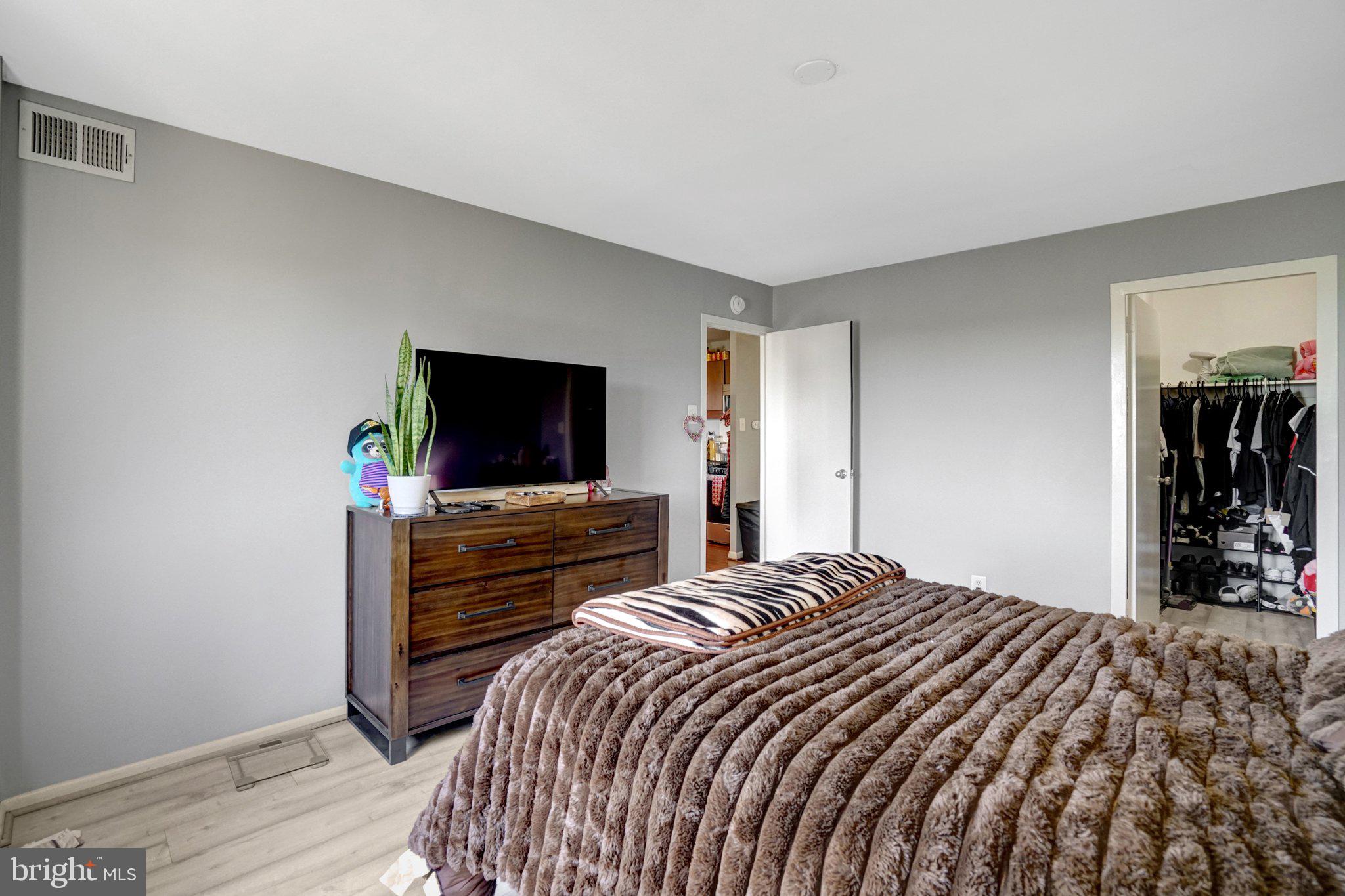 PAVILION ON THE PARK - Residential