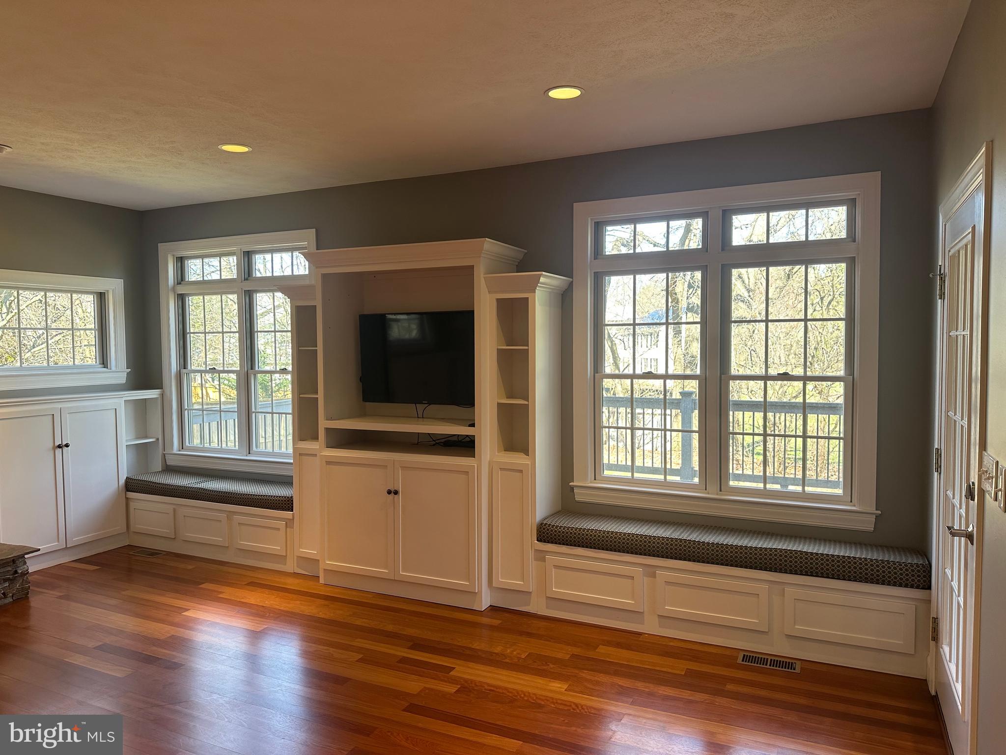 HAYMARKET - Residential