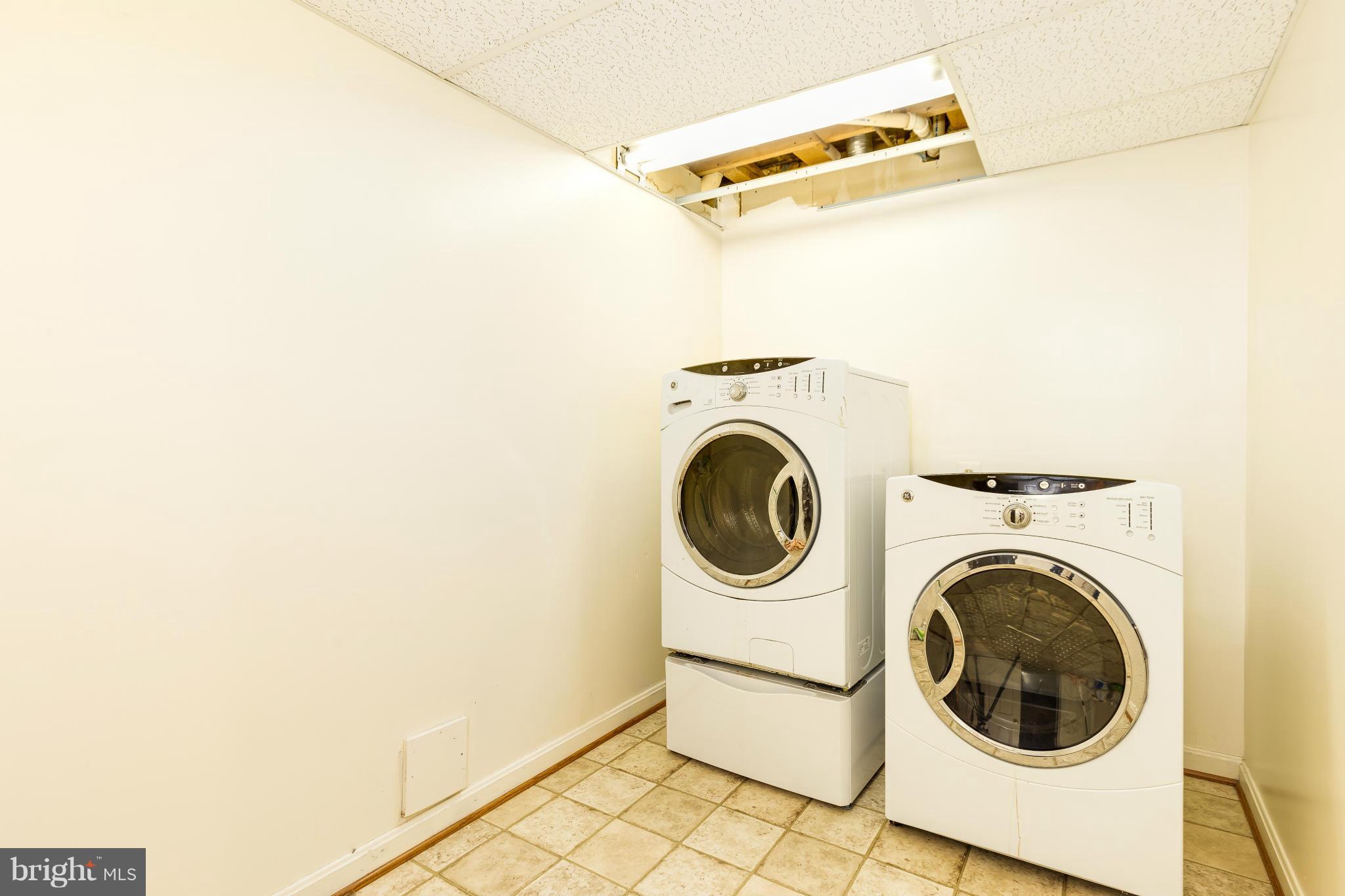 SENECA RIDGE - Residential