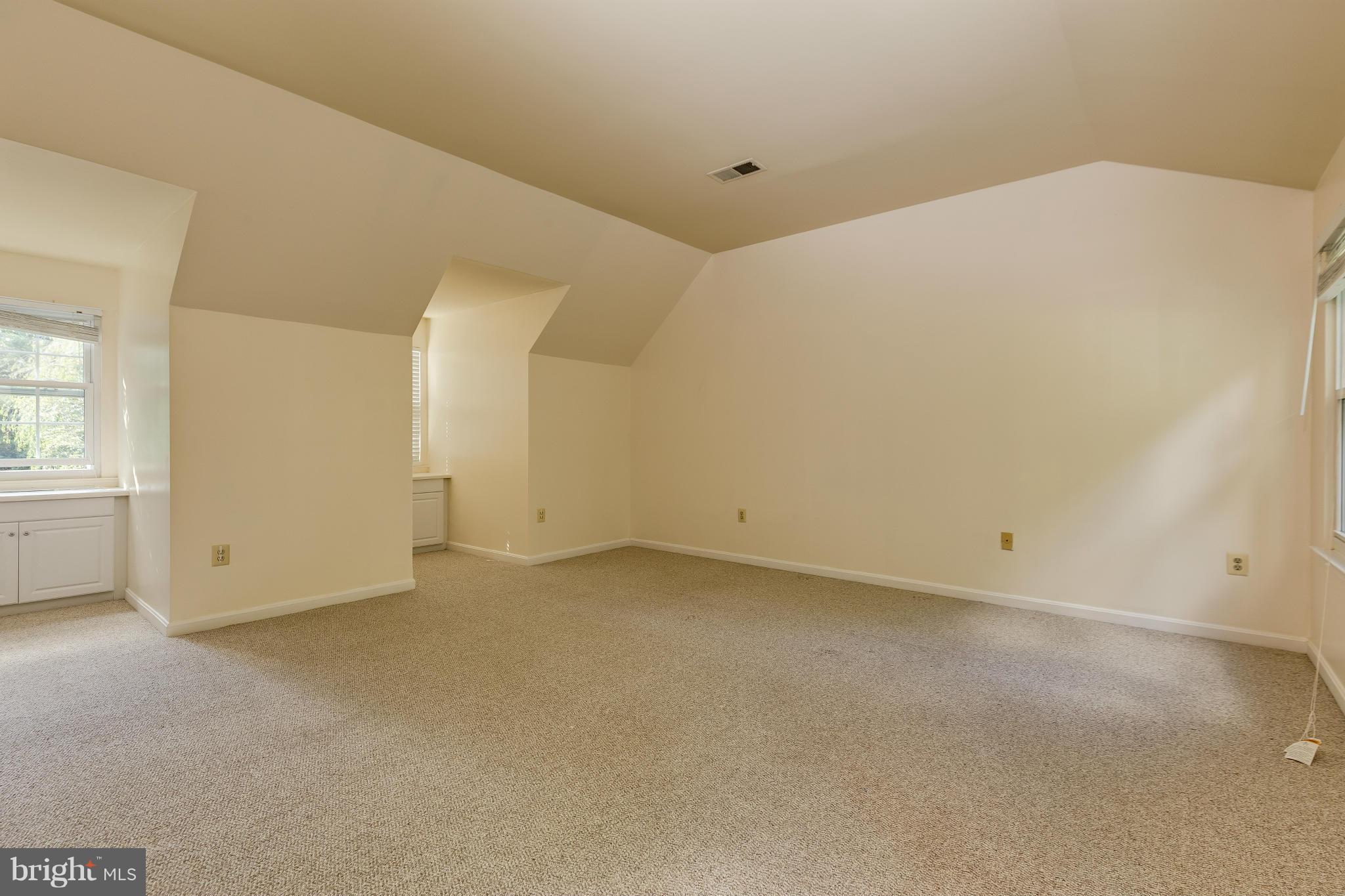 SENECA RIDGE - Residential