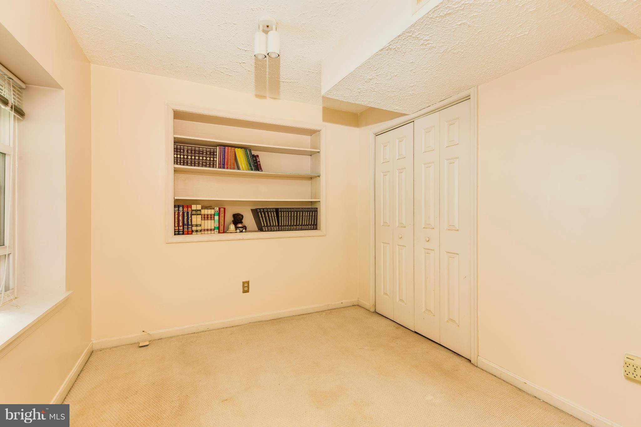 SENECA RIDGE - Residential