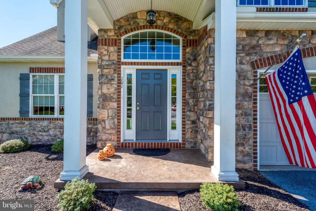 Photo of 101 Baneberry Lane, LITITZ, PA 17543 (MLS # PALA2077910)