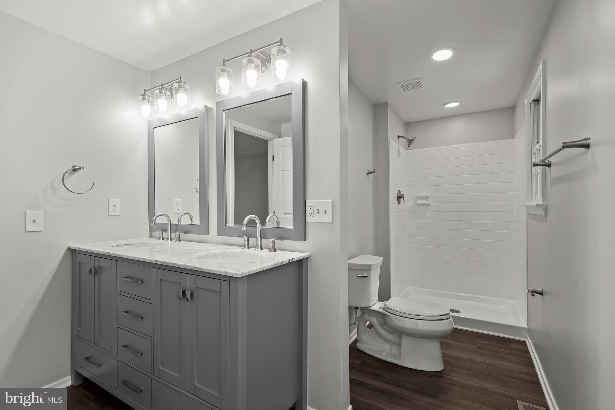 CARROLLTOWNE - Residential