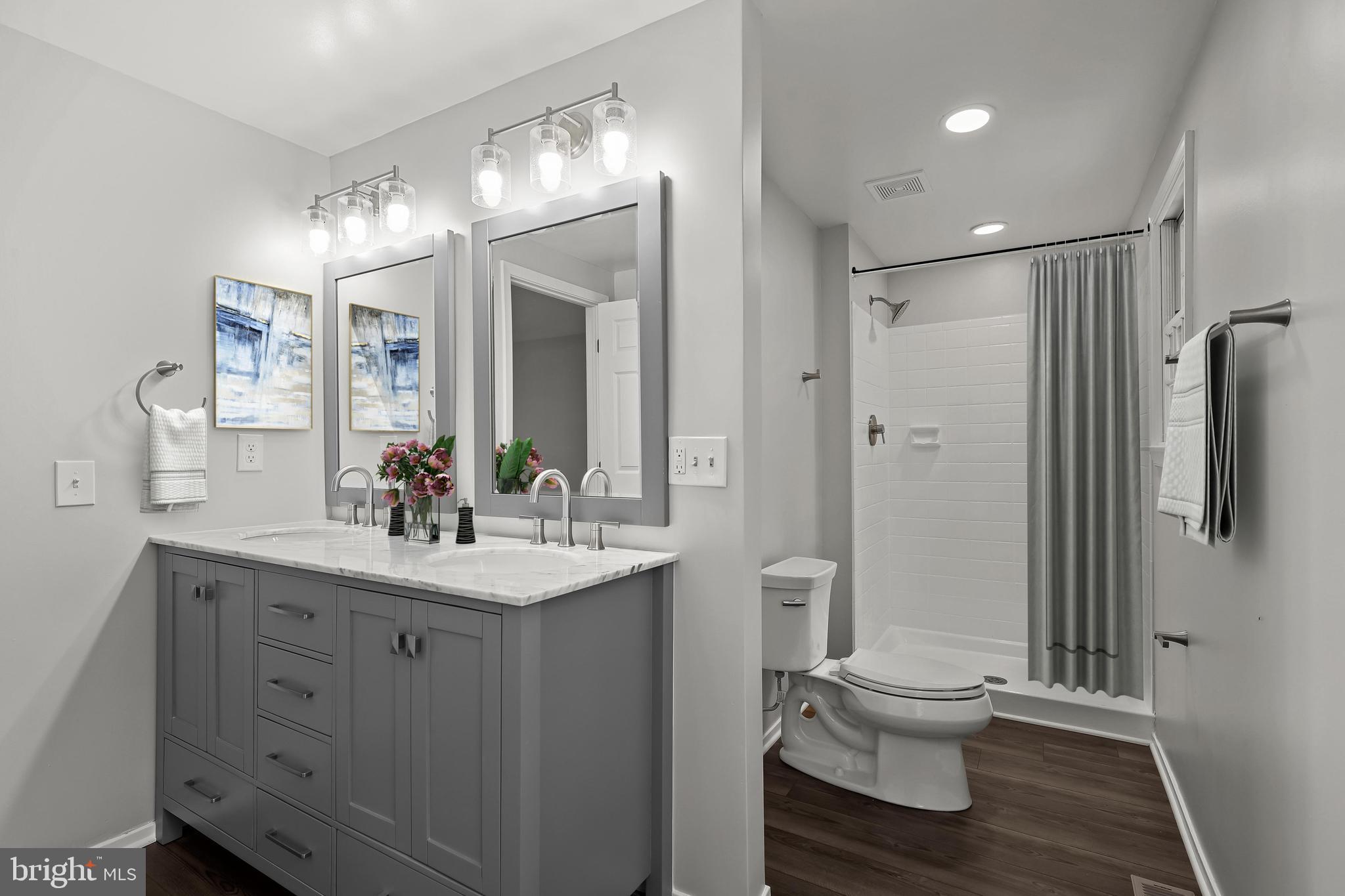 CARROLLTOWNE - Residential