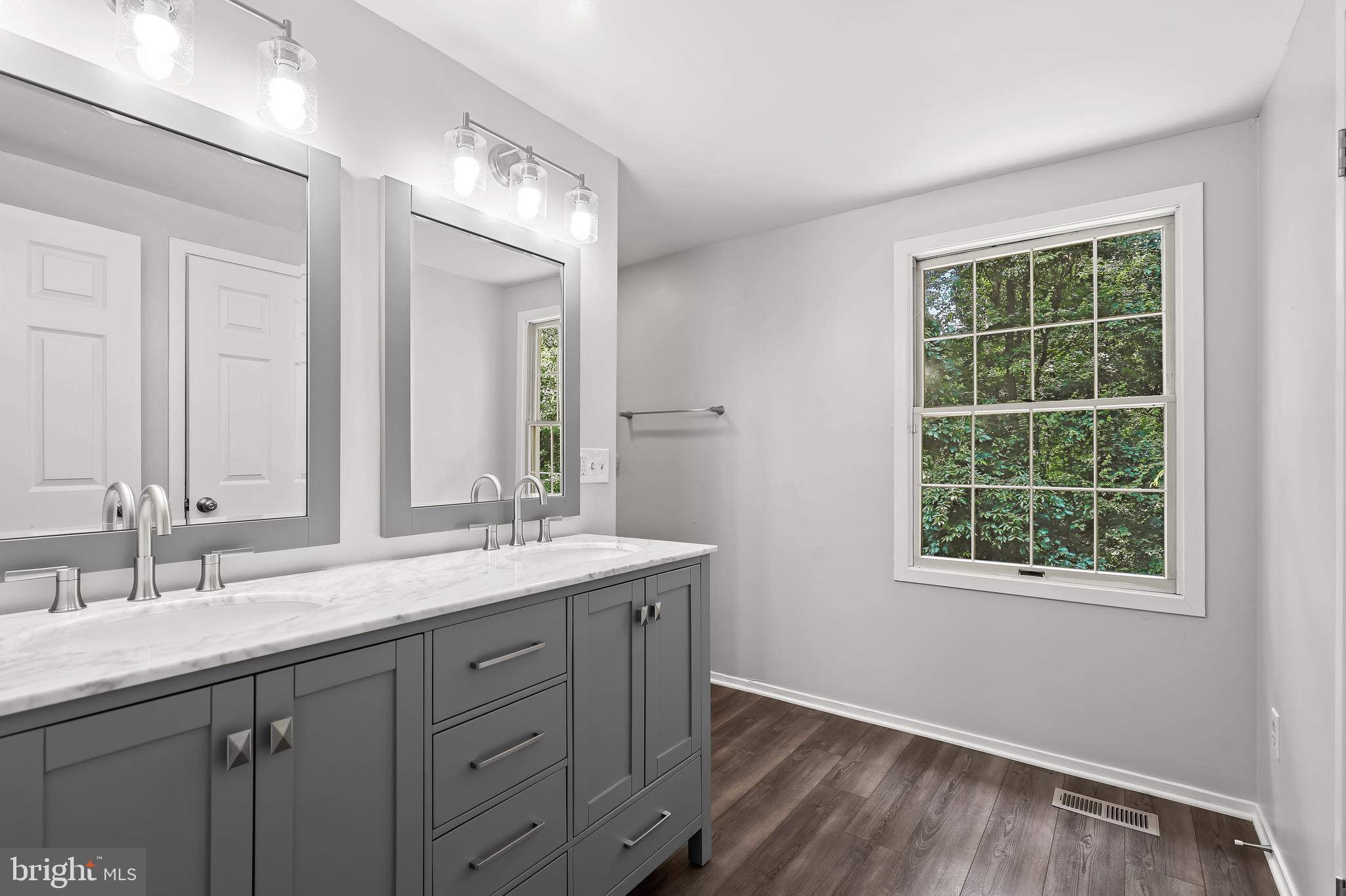 CARROLLTOWNE - Residential