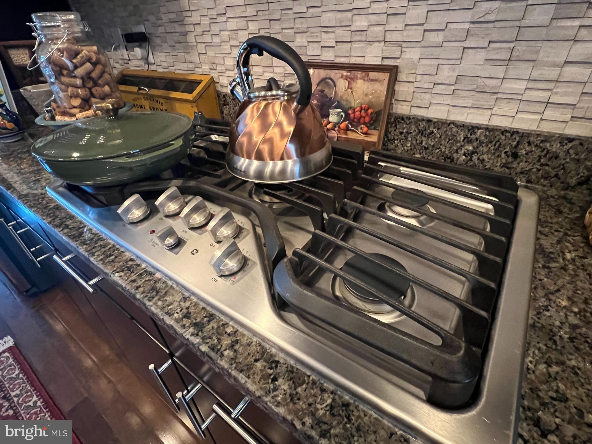 PARKSIDE - Residential Lease