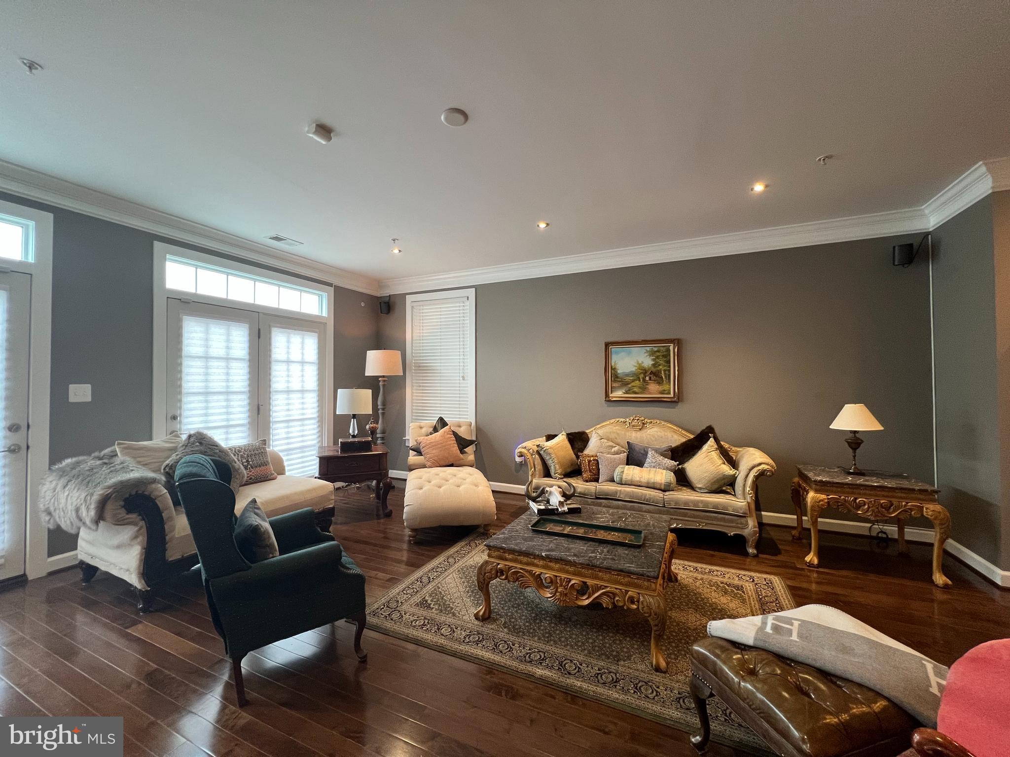 PARKSIDE - Residential Lease