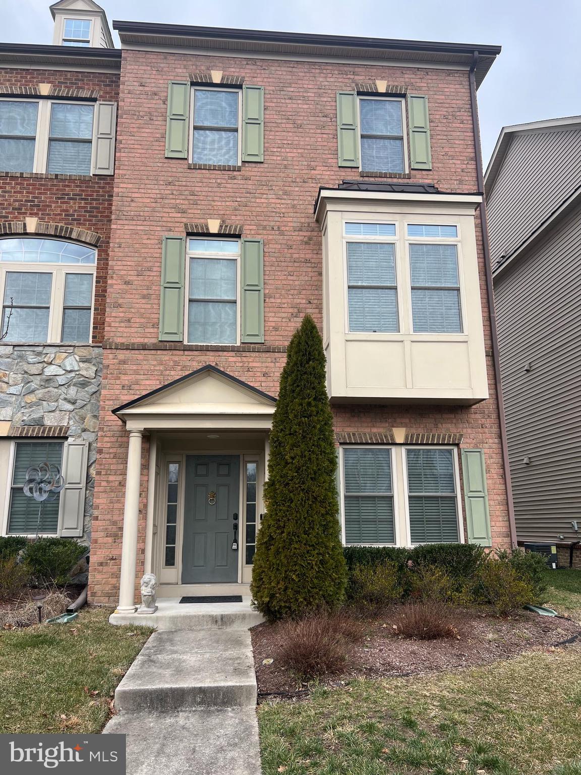 PARKSIDE - Residential Lease