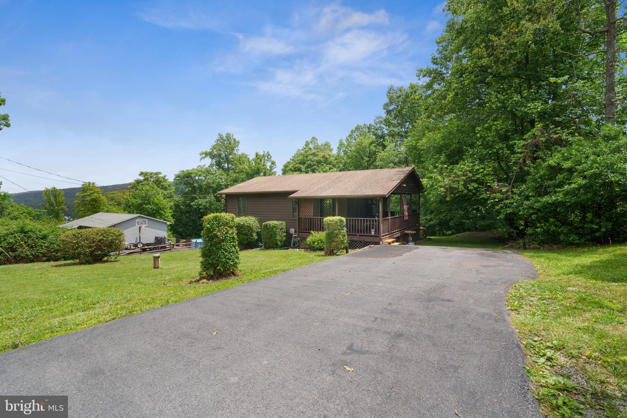 262 BLUE VALLEY ROAD