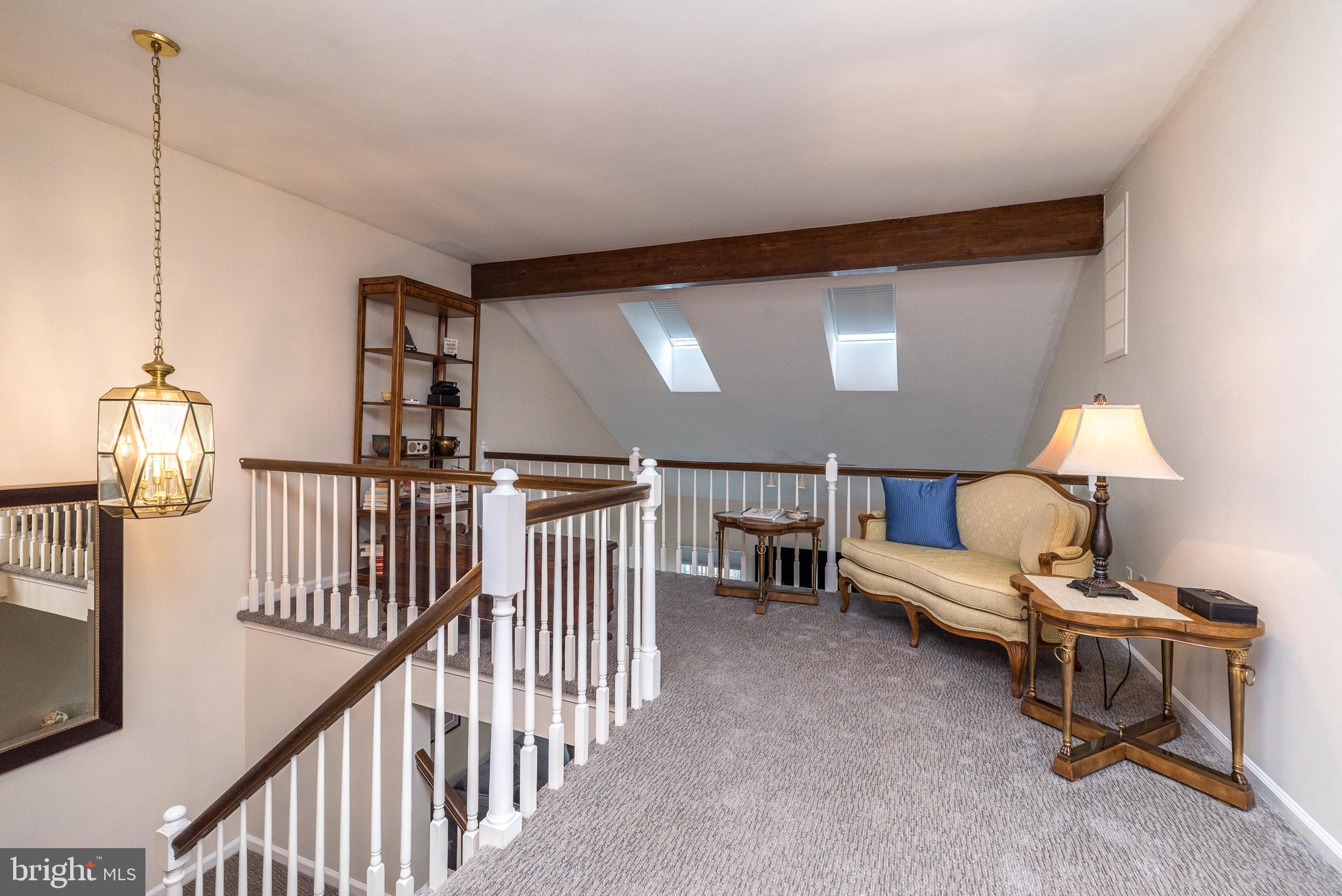 GWYNEDD HUNT - Residential