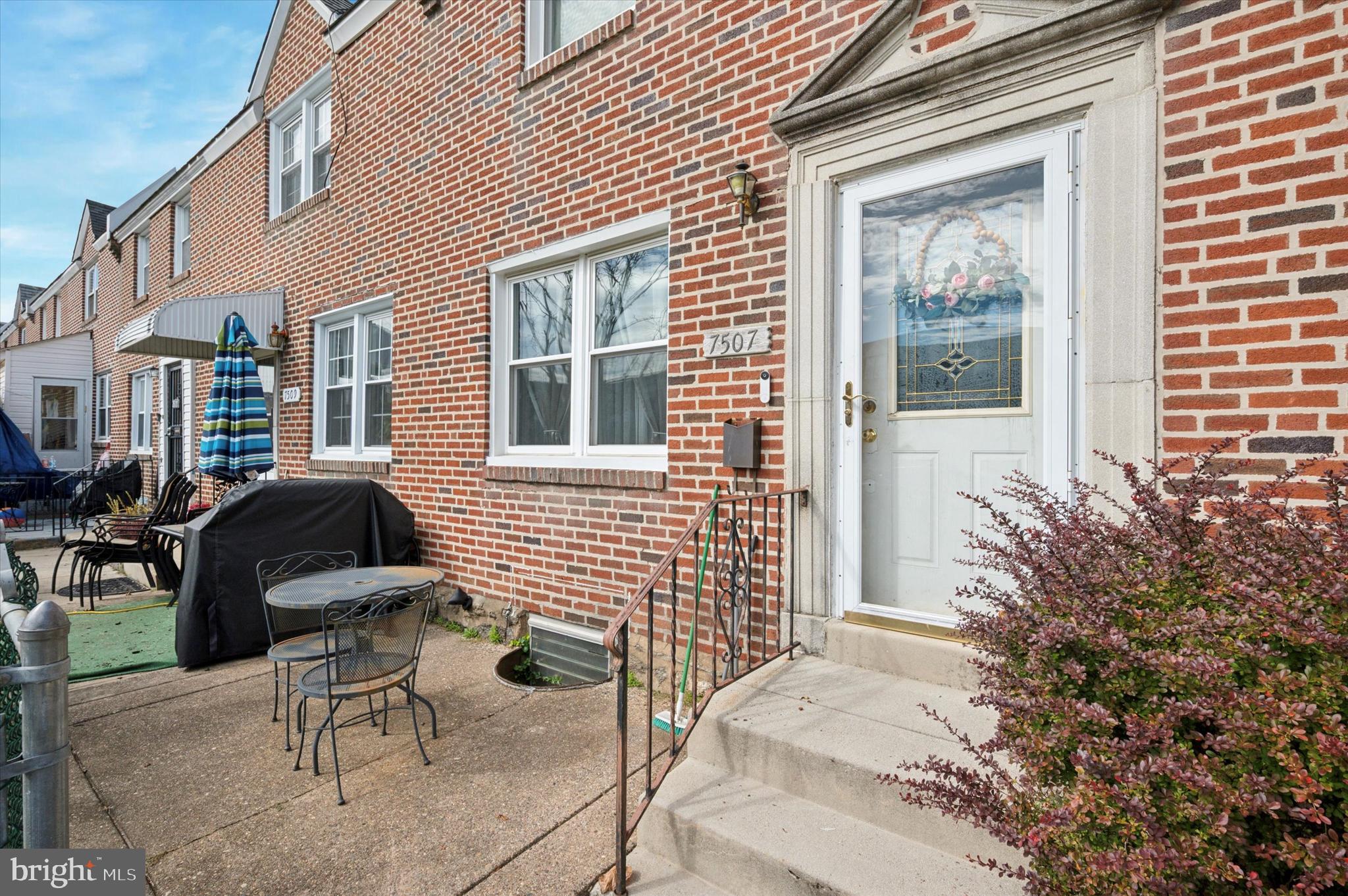 7507 SHERWOOD ROAD