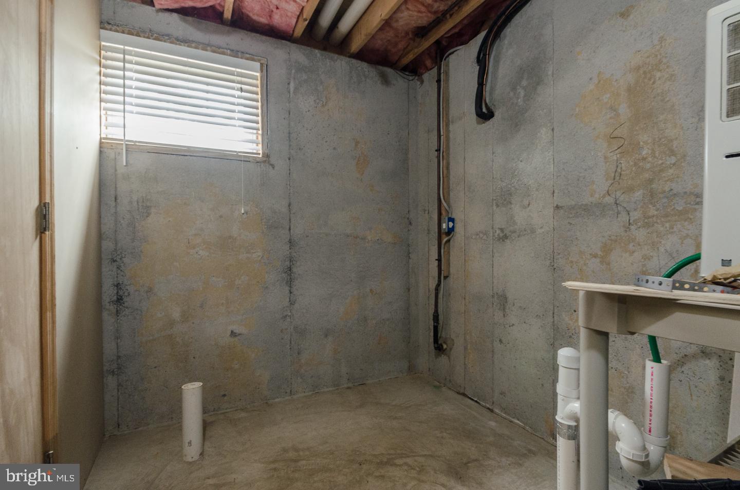 HIGHLAND MEADOWS - Residential