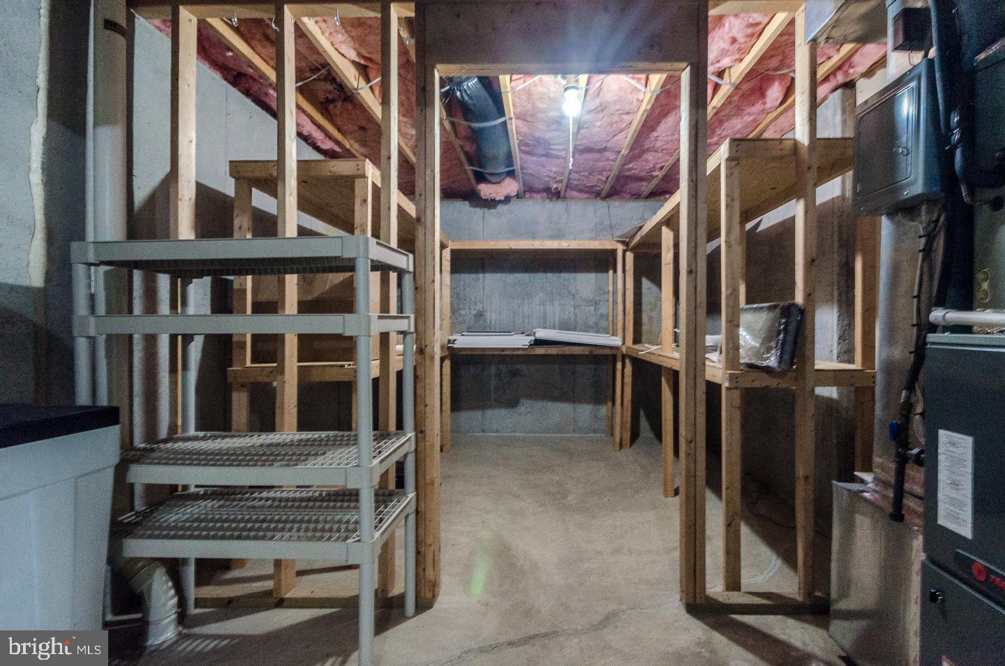 HIGHLAND MEADOWS - Residential