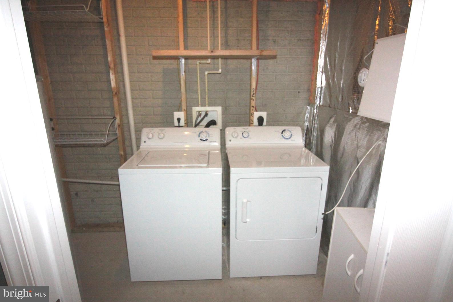 TANYARD SPRINGS - Residential Lease