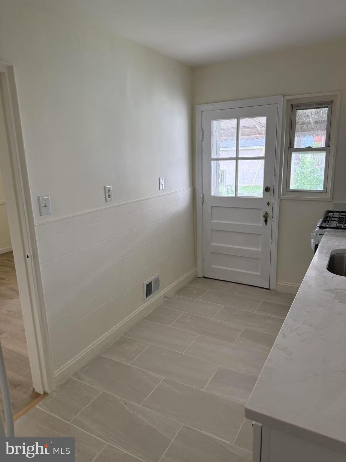 703 EASTSHIRE DRIVE