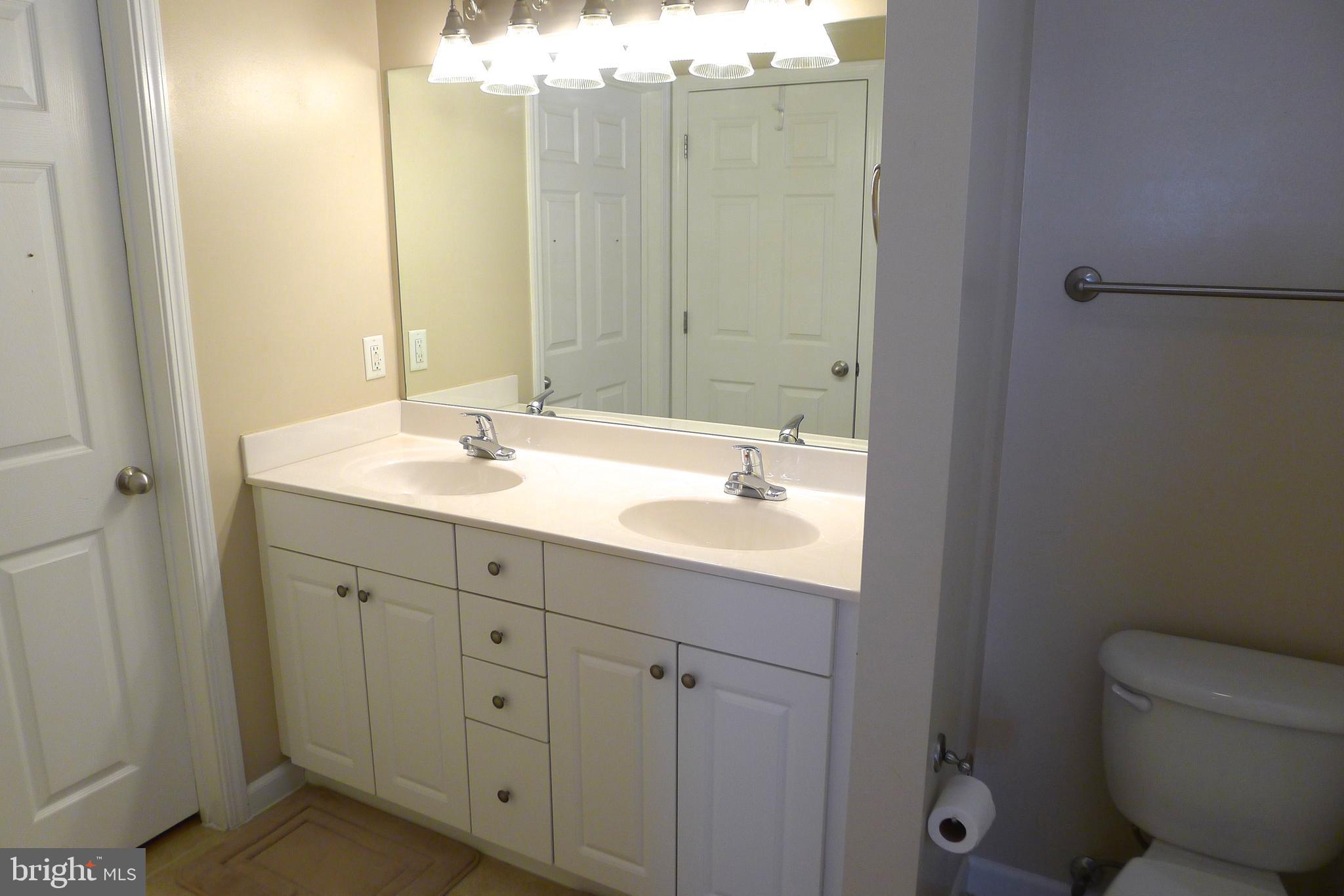 WESTCHESTER AT STRATFORD - Residential