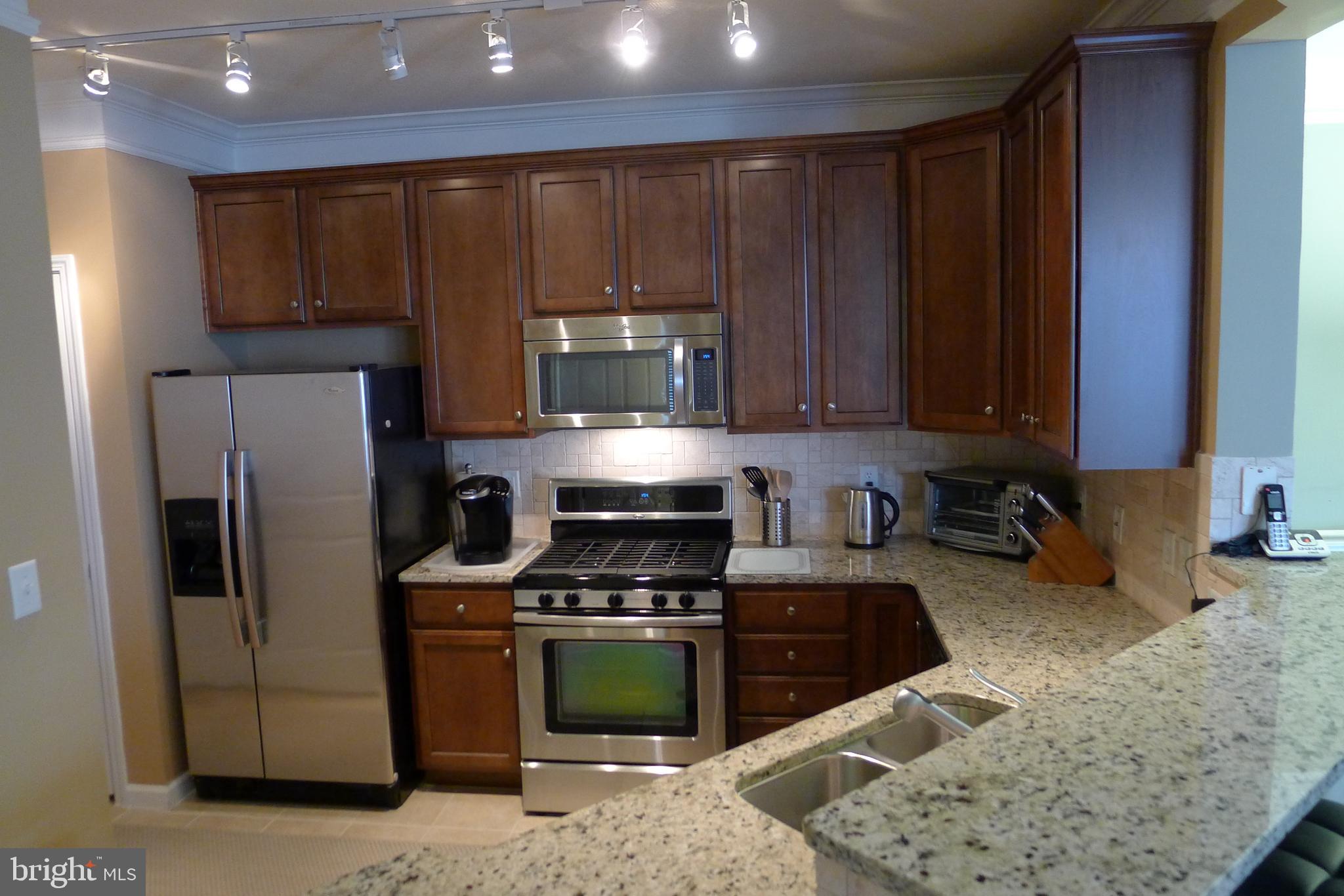 WESTCHESTER AT STRATFORD - Residential