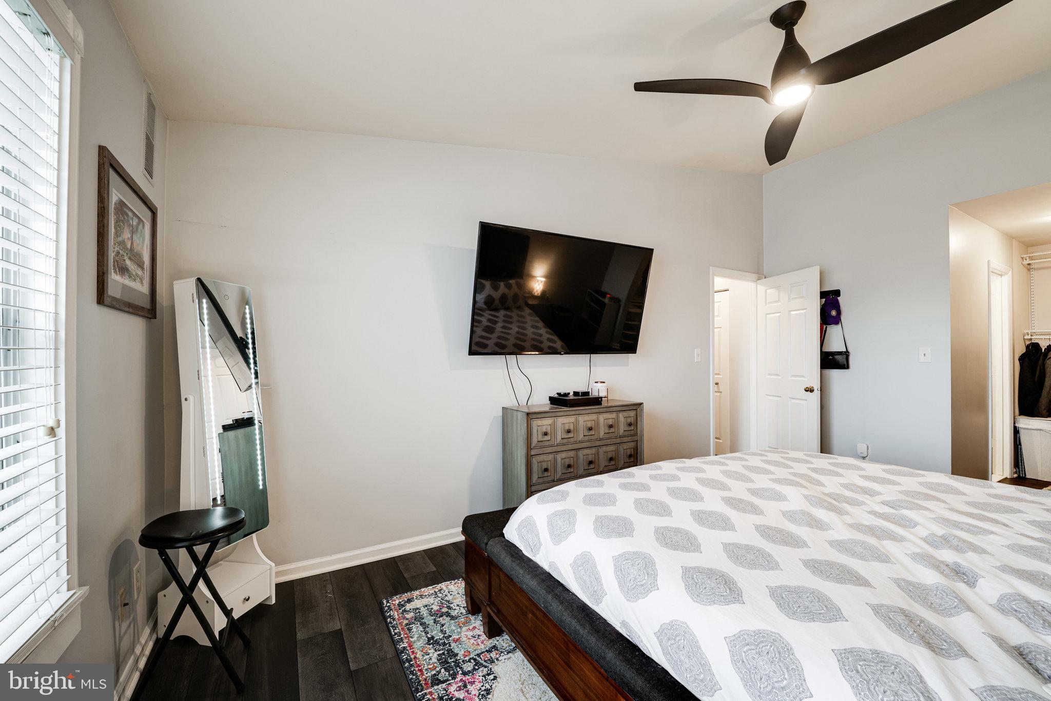 KINGSTOWNE - Residential Lease