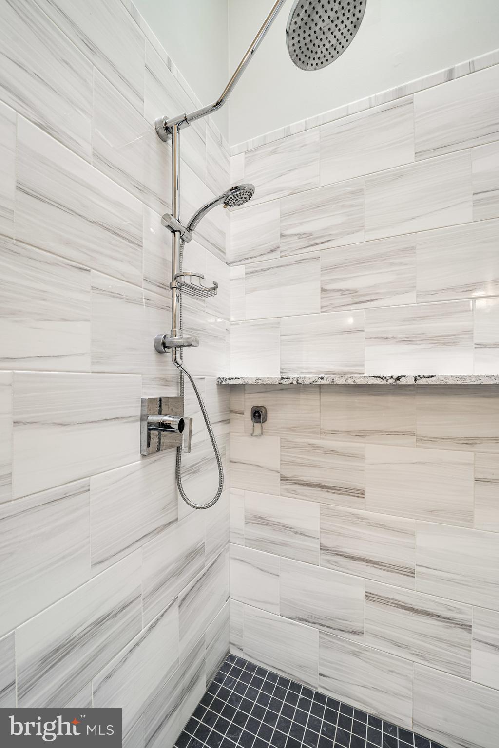 KINGSTOWNE - Residential Lease