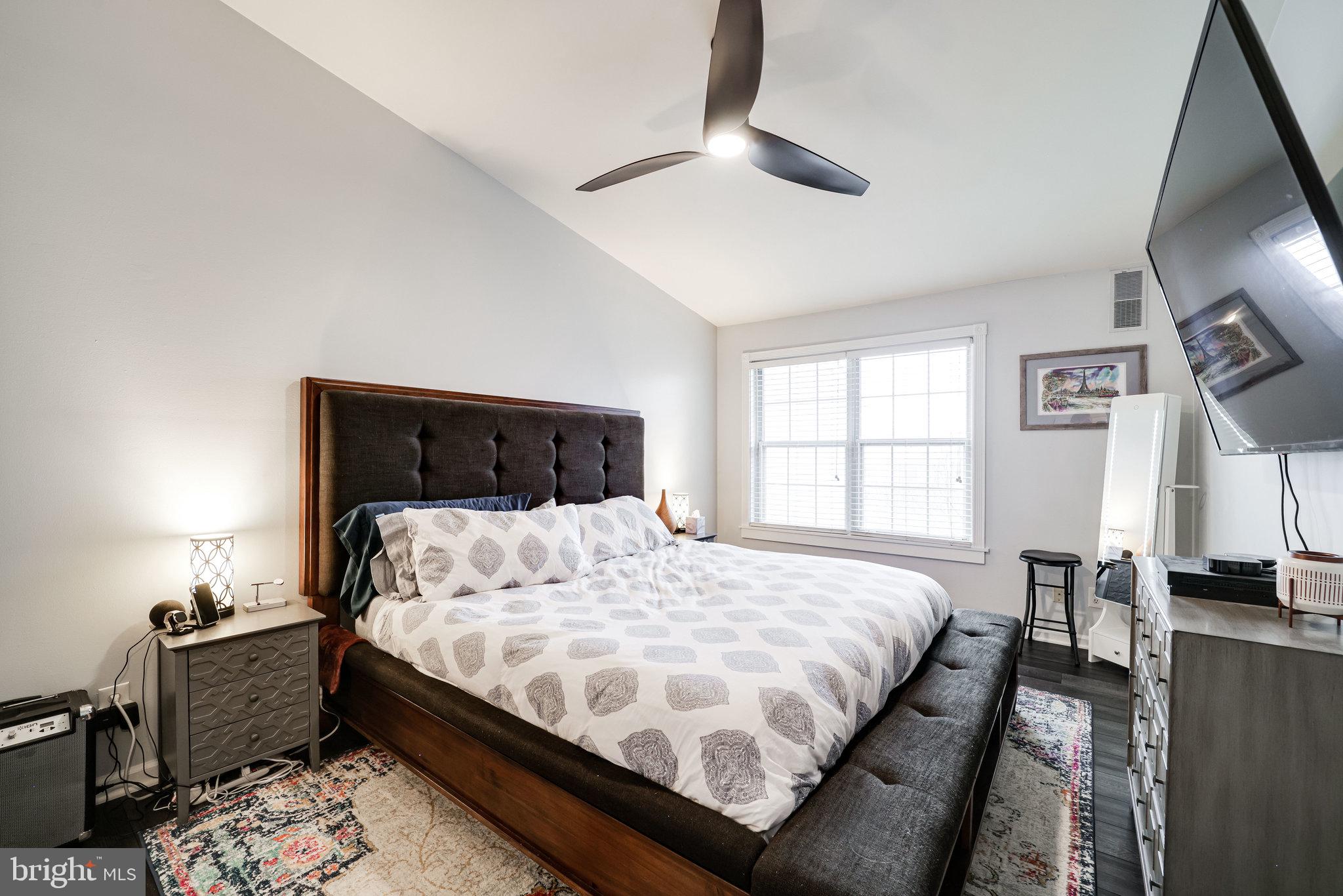 KINGSTOWNE - Residential Lease