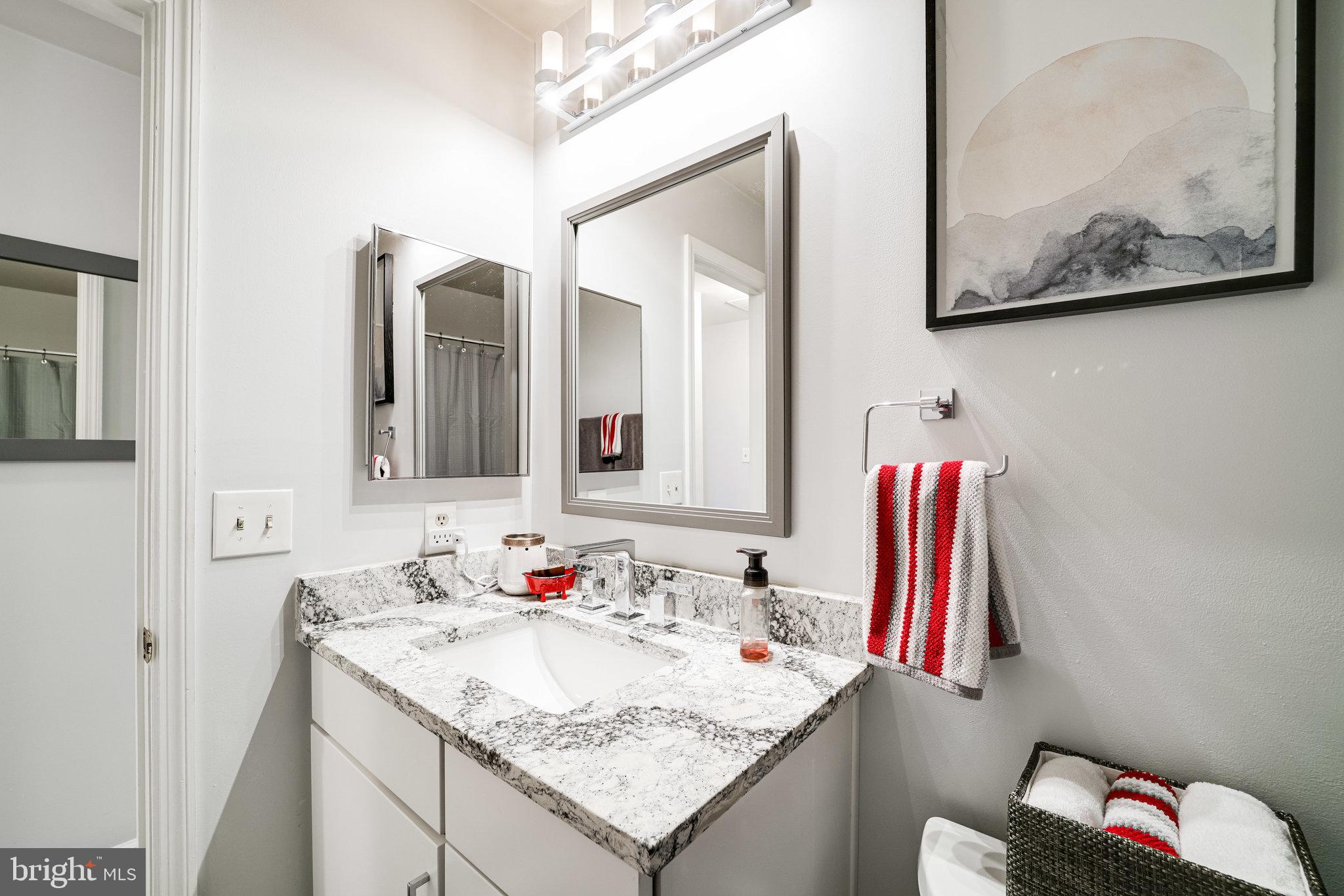 KINGSTOWNE - Residential Lease