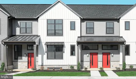 MLS: PACB2041932