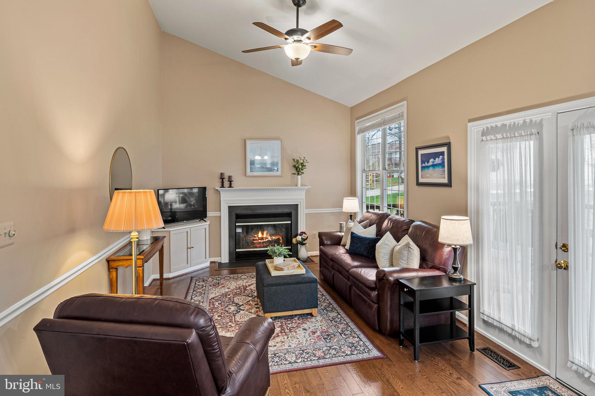 OAK TREE - Residential