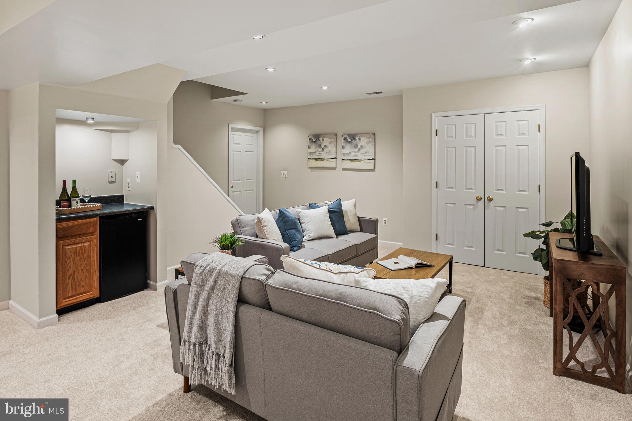 OAK TREE - Residential