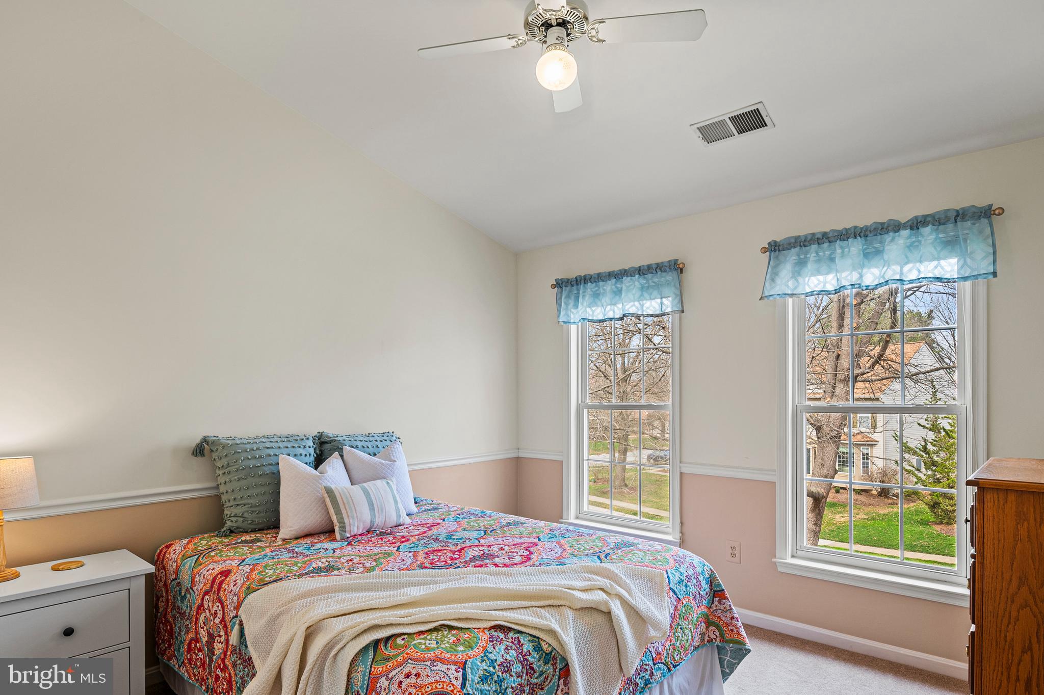 OAK TREE - Residential