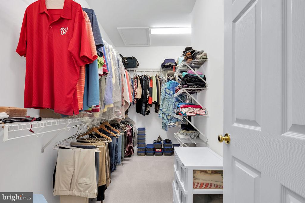 LAKE HOLIDAY ESTATES - Residential