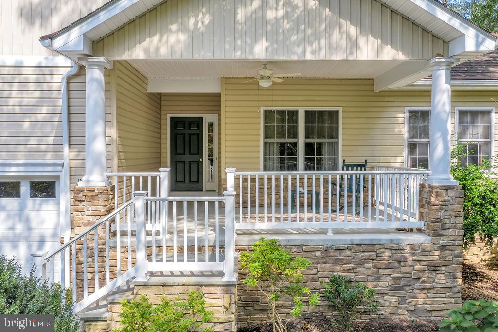 LAKE HOLIDAY ESTATES - Residential