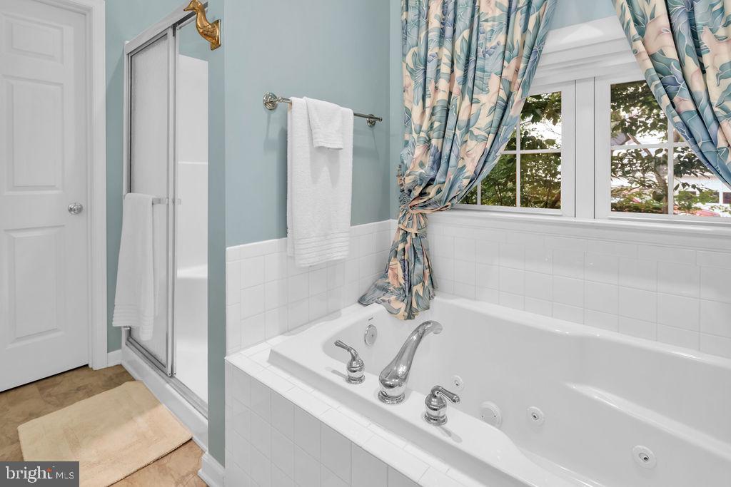 LAKE HOLIDAY ESTATES - Residential