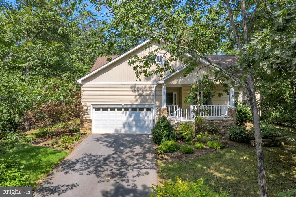 LAKE HOLIDAY ESTATES - Residential