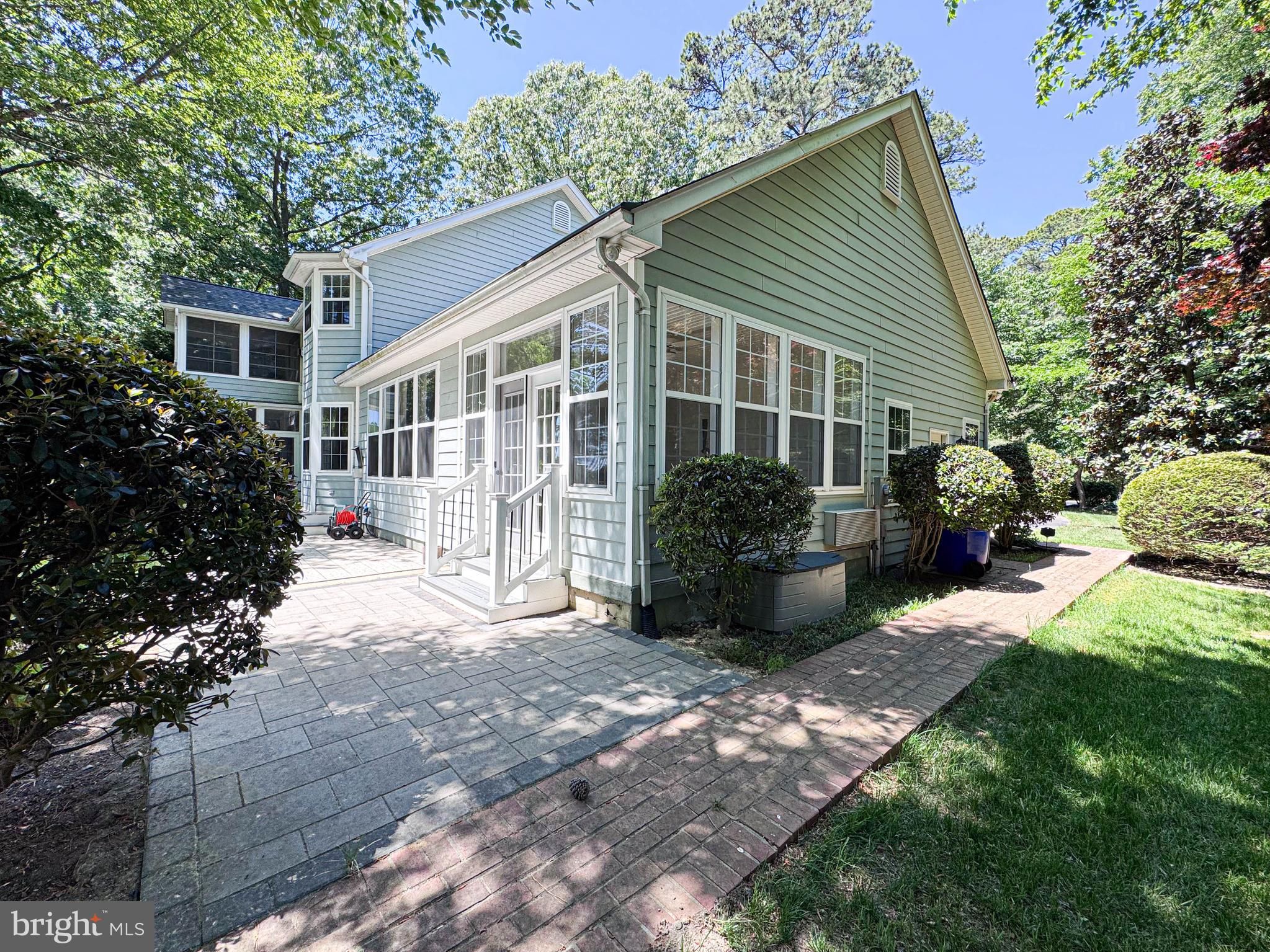 SWANN POINT - Residential