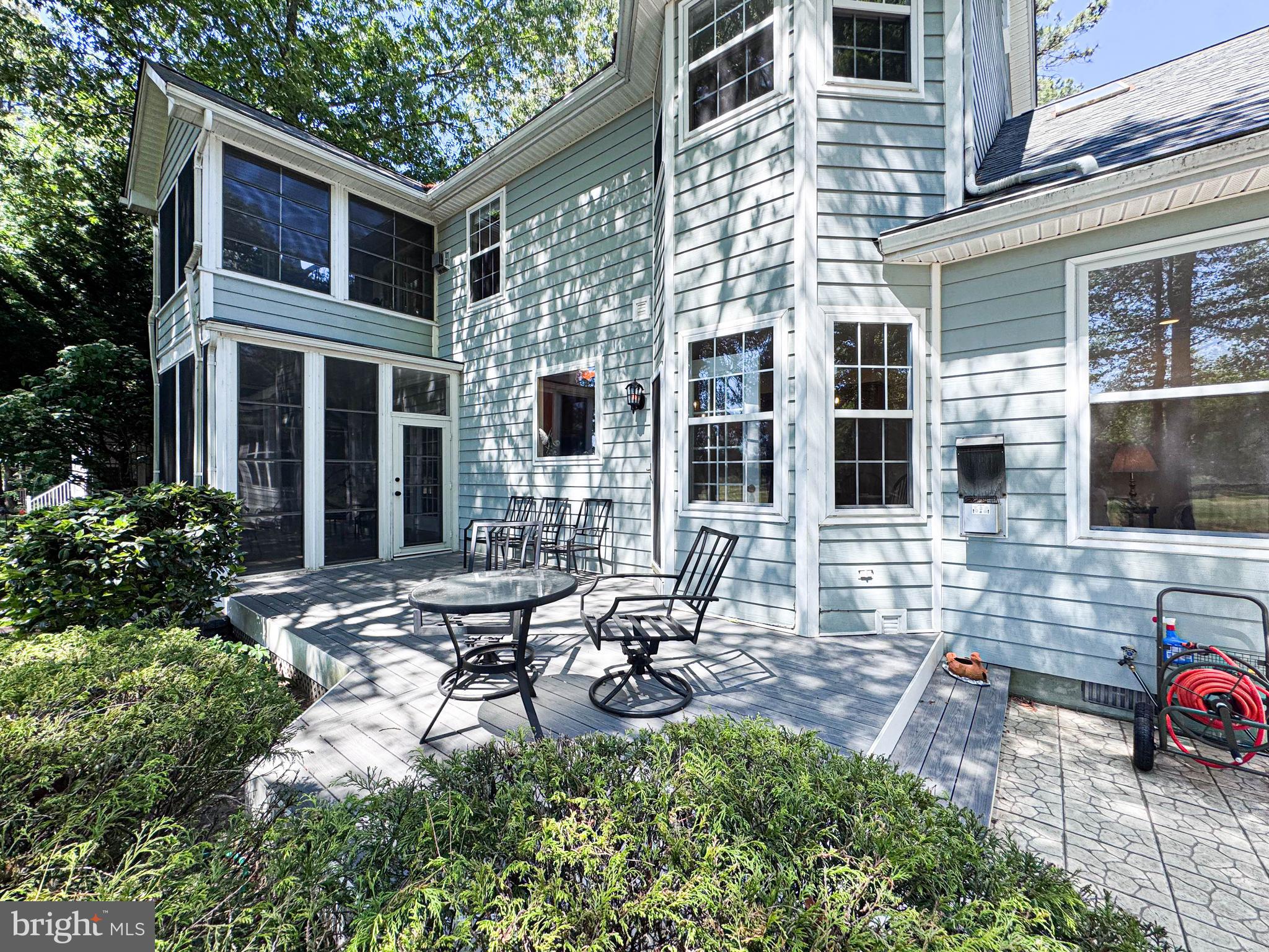 SWANN POINT - Residential